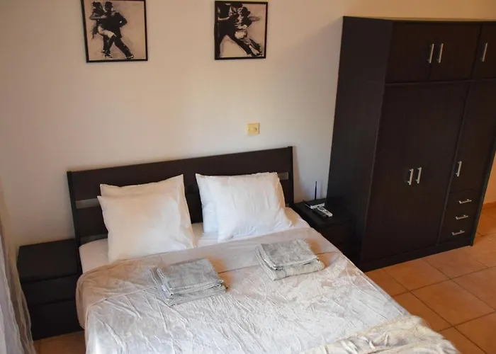 Raise Cosy Studio With Pool In Limassol